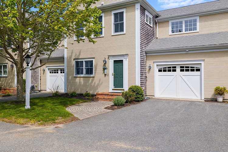 8 Barley Neck Village Lane Orleans, MA 02653
