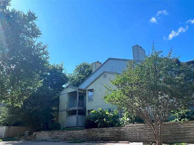 3204 Menchaca RD #114 Austin, TX 78704