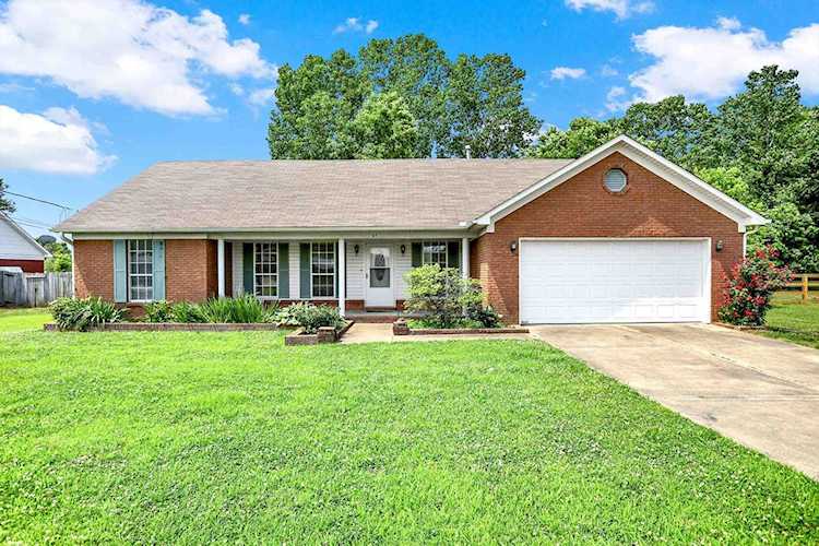 67 Sunflower Dr Atoka, TN 38004