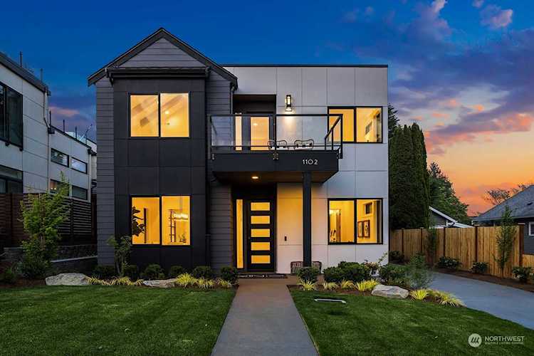 1102 2nd St Kirkland, WA 98033