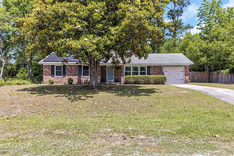 1223 Kenningston St, Wilmington, NC 28405 | MLS #100386564 | Wilmington, NC Homes For Sale Photo 1