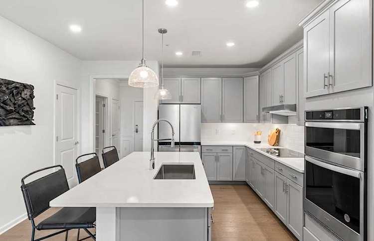 260 Martins Landing #310 North Reading, MA 01864