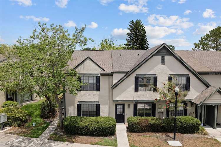 16521 Brigadoon Dr Tampa, FL 33618