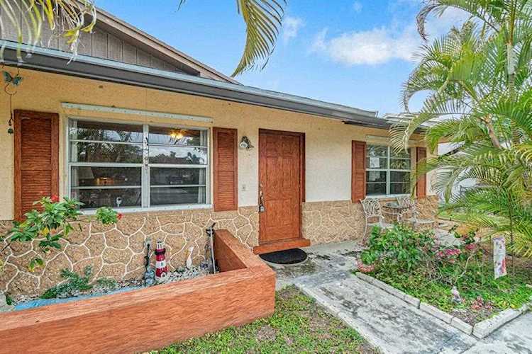 3931 Chapel Street West Palm Beach, FL 33403