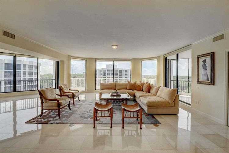 20320 Fairway Oaks Drive #374 Boca Raton, FL 33434
