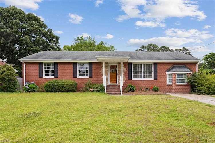 3720 Shannon Rd Portsmouth, VA 23703