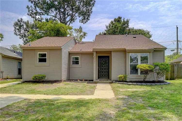 3521 Forest Glen Rd Virginia Beach, VA 23452