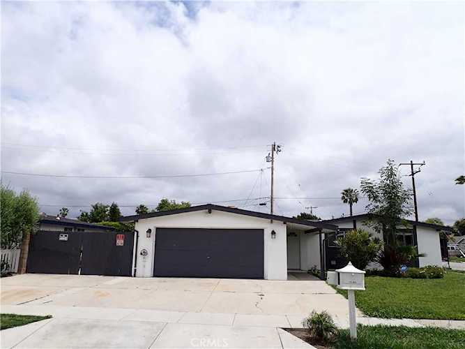 246 E Wilson St Costa Mesa, CA 92627