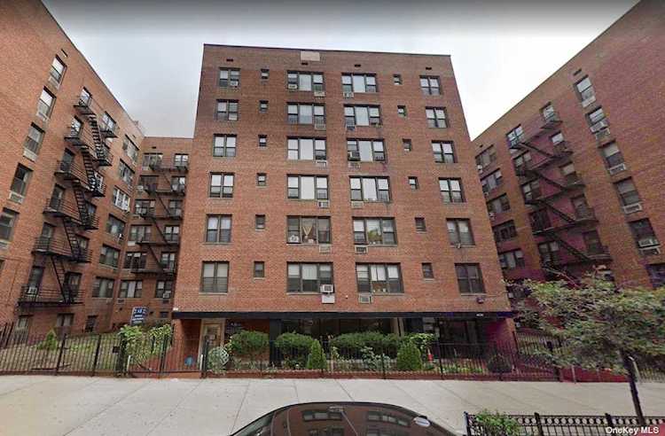 8330 Vietor Avenue #223 Elmhurst, NY 11373 | MLS 3480827 Photo 1