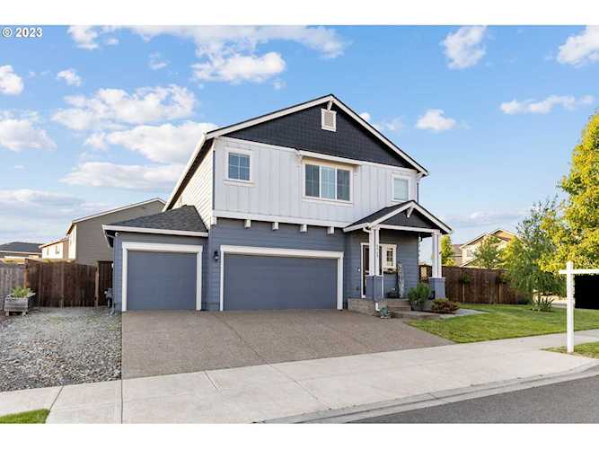 2749 S Red Tail LOOP Ridgefield, WA 98642
