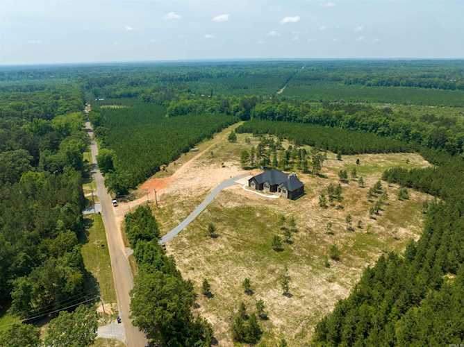 2 Oilwell Rd Traskwood, AR 72167