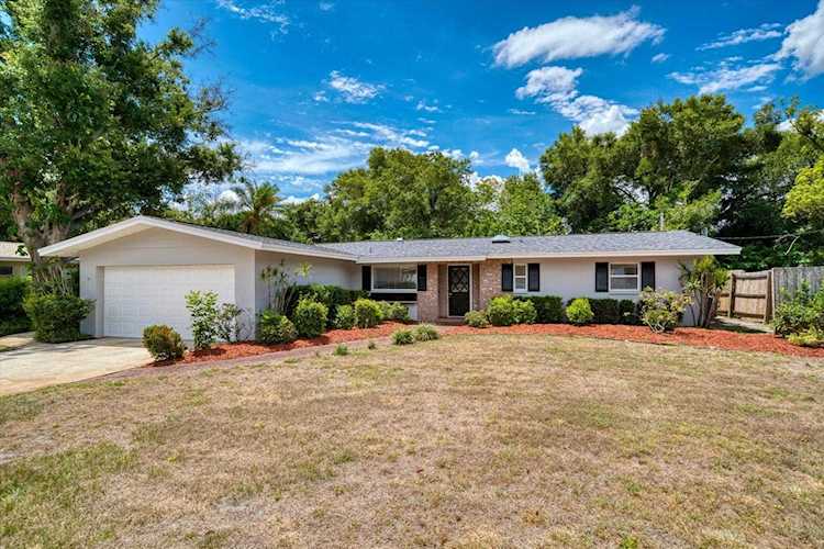 1631 Jeffords St Clearwater, FL 33756