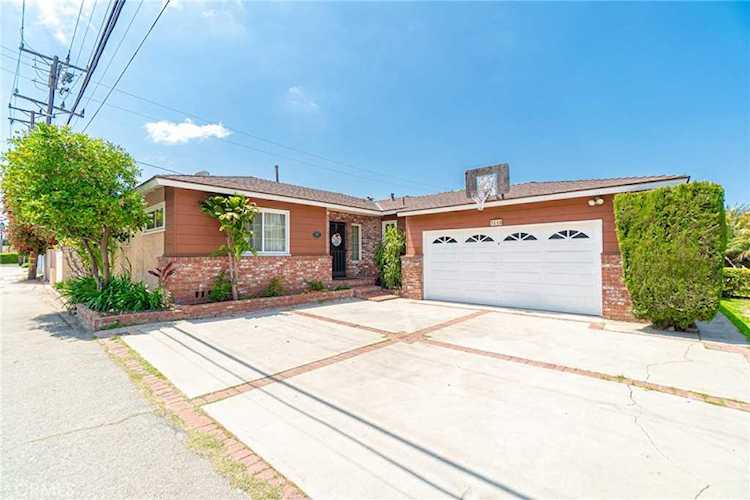 3110 W 180th Place Torrance, CA 90504 | MLS SB23077172 Photo 1