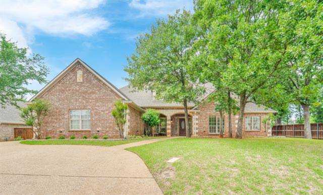 2803 Deer Meadow Denison, TX 75020