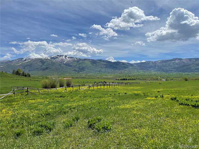 34840 Country Green Rd Steamboat Springs, CO 80487