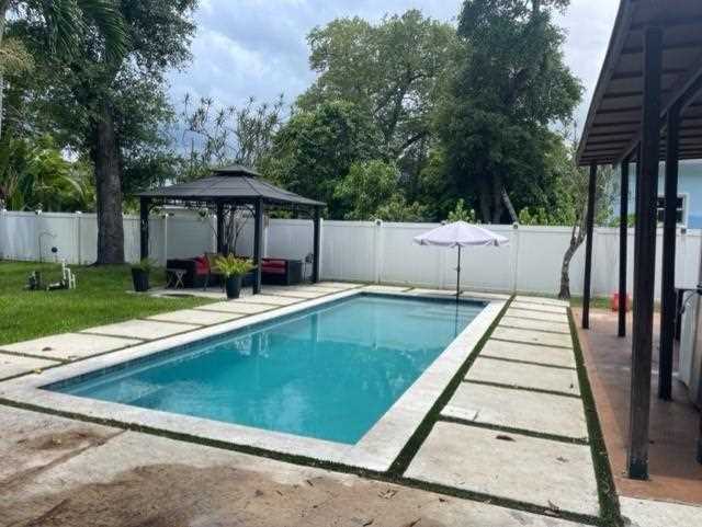1506 SW 32nd St Fort Lauderdale, FL 33315
