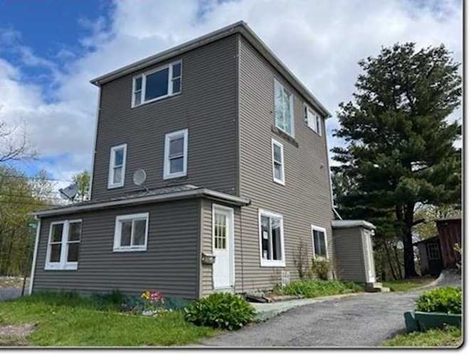 14 Elaine Ave Saugus, MA 01906