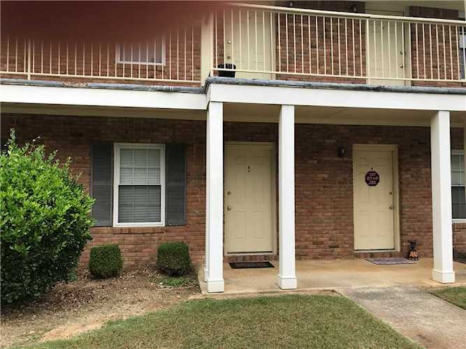 1761 Wire Rd Auburn, AL 36832