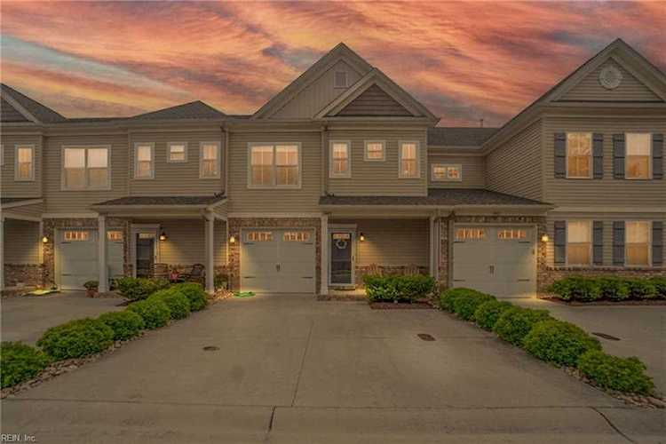 1403 Taralynn Ln Chesapeake, VA 23320