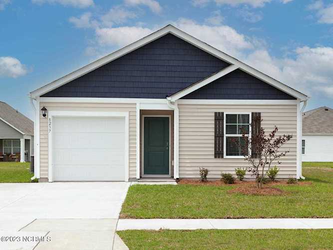 8237 E Highcroft Dr, Leland, NC 28451 | MLS #100370489 | Leland, NC Homes For Sale Photo 1