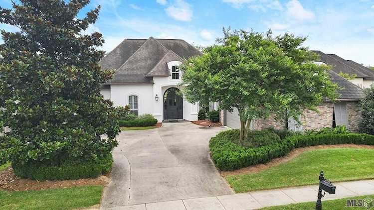 8939 Glenfield Dr Baton Rouge, LA 70809