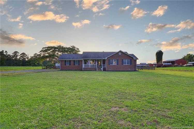 19845 Brickhouse Ln New Kent, VA 23181