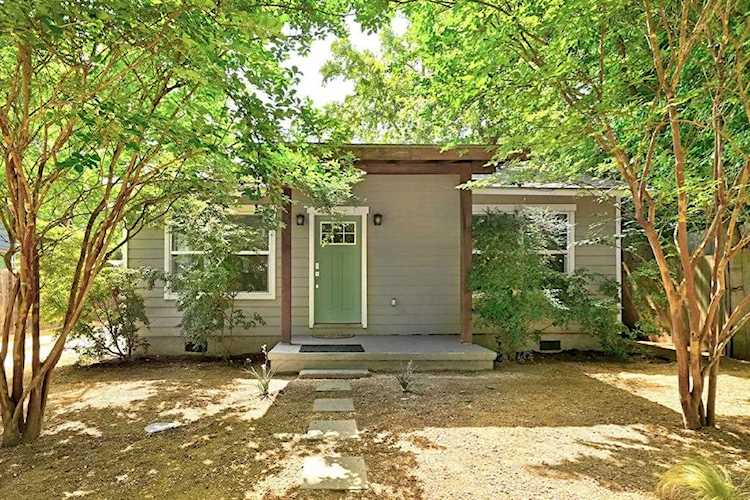 811 Gunter ST Austin, TX 78702