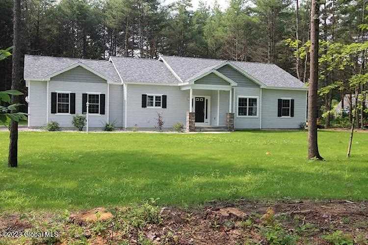 886 Upper Sherman Ave Queensbury, NY 12804