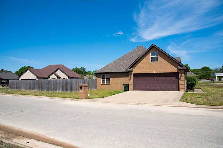 202 Hollis Bono, AR 72416