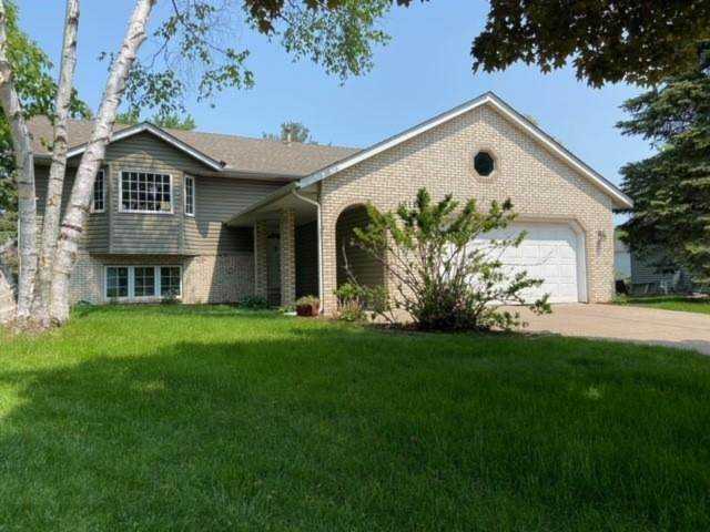 1312 Bridle Path Court Woodbury, MN 55125