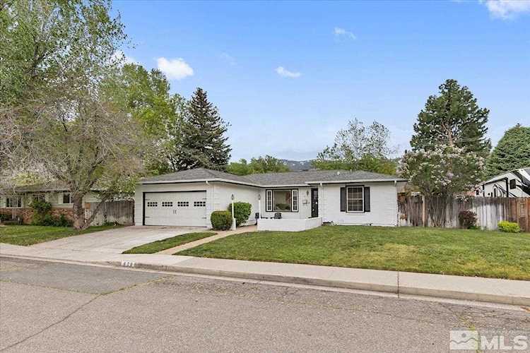 808 Saratoga Way Carson City, NV 89703