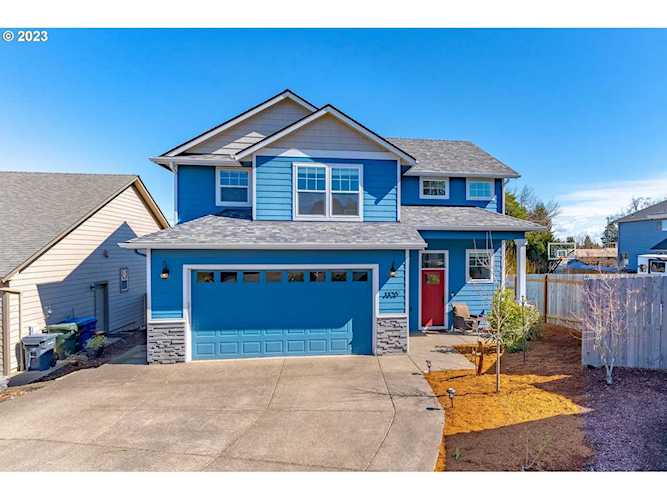 3320 NW Darrin ST Salem, OR 97304