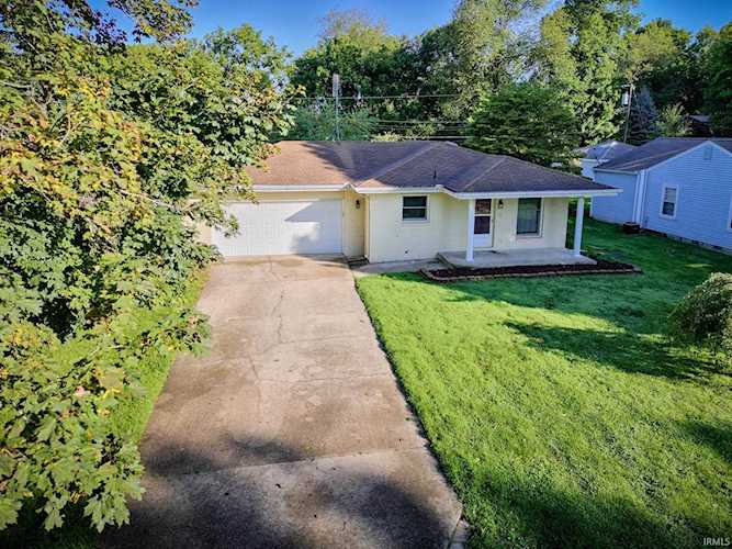 716 E Northshore Drive Syracuse, IN 46567