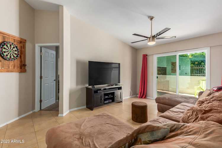 6454 E University Drive #2 Mesa, AZ 85205
