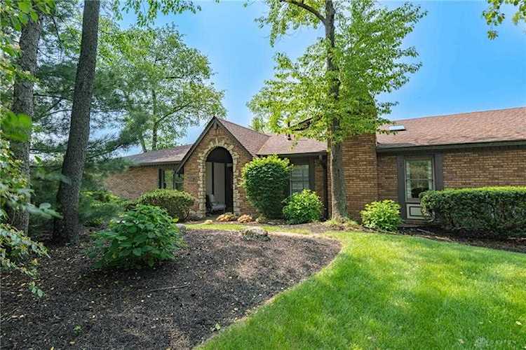 7153 Fallen Oak Trace Dayton, OH 45459 | MLS 886732 Photo 1