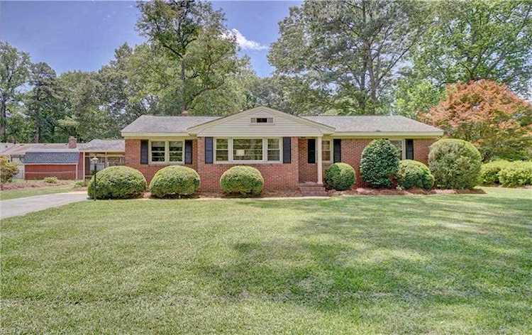 6069 Edison Ave Norfolk, VA 23502