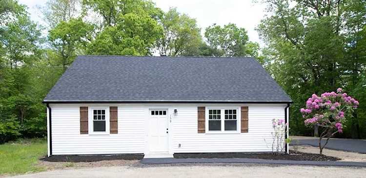 159 Bedford St Middleboro, MA 02346