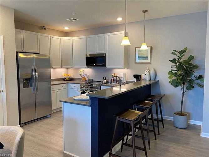 1509 Waitsel Dr #304 Chesapeake, VA 23320