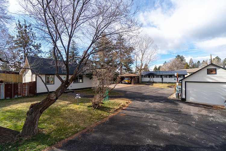 61555 Alstrup Rd Bend, OR 97702