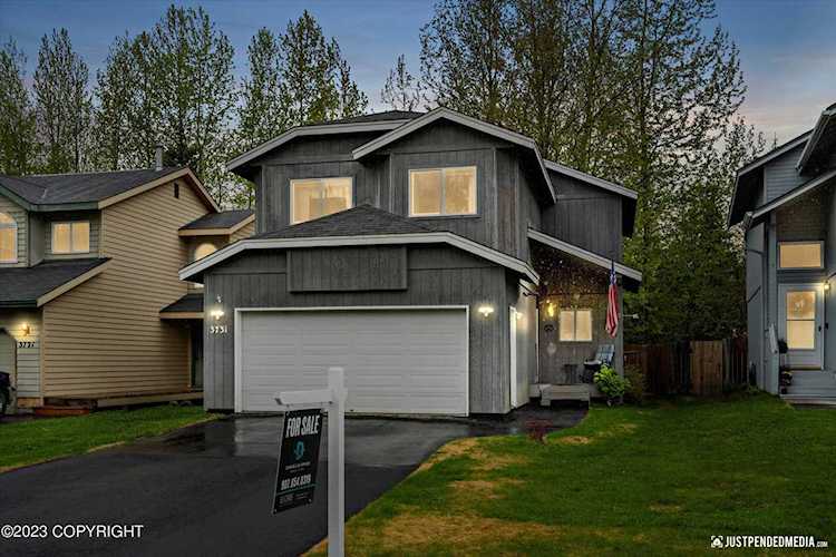 3731 Reflection Dr Anchorage, AK 99504