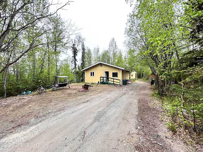 780 N Mcmillan Ct Wasilla, AK 99654