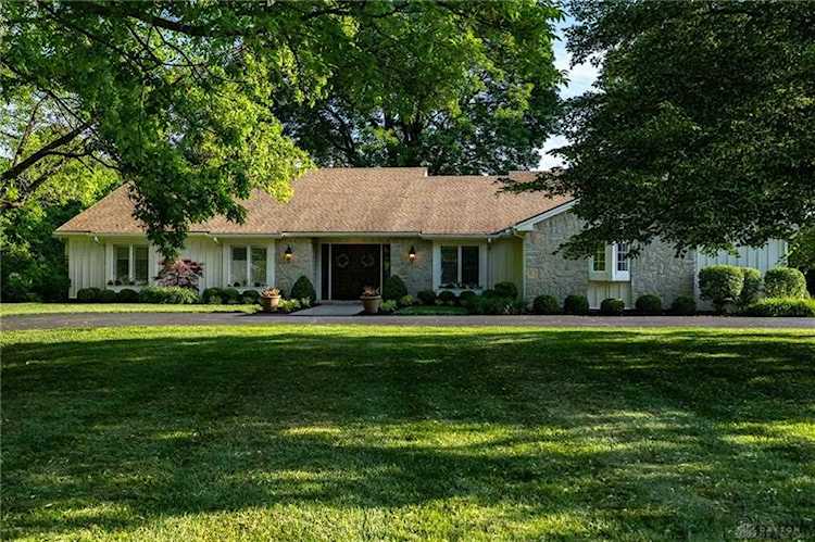 515 E Whipp Road Dayton, OH 45459