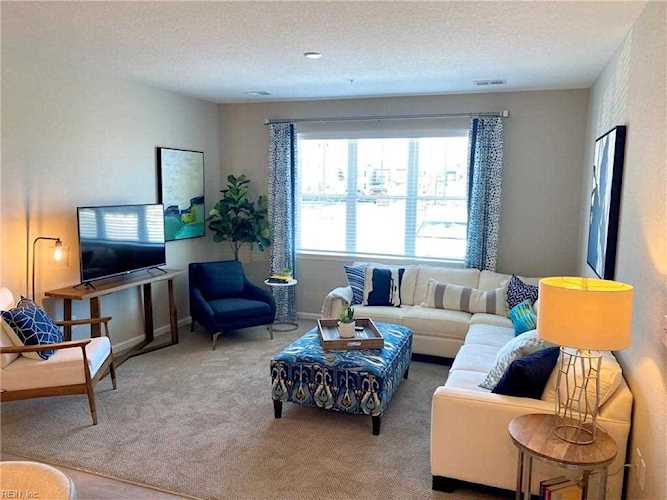 1509 Waitsel Dr #206 Chesapeake, VA 23320