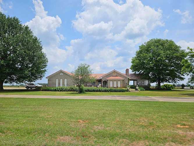 2720 Airport Road 980 Nashville, AR 71852