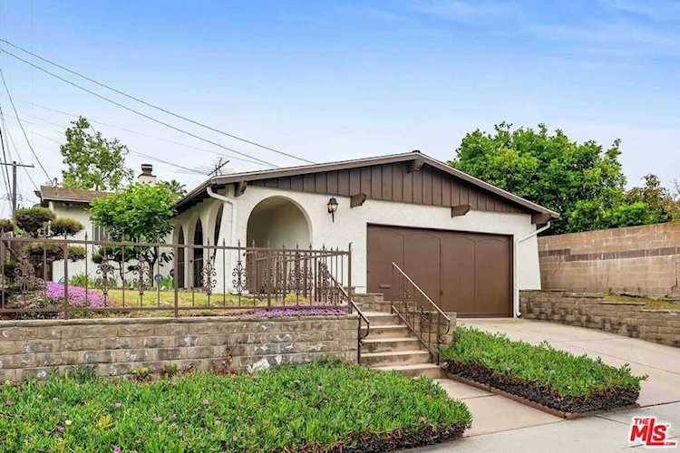 1530 W 211th St Torrance, CA 90501