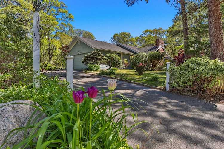 472 Elliott Road Centerville, MA 02632