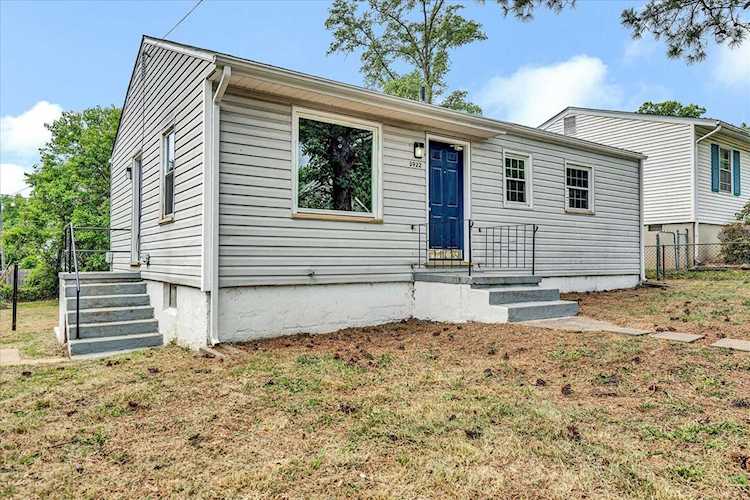 3922 NW Wyoming Roanoke, VA 24017