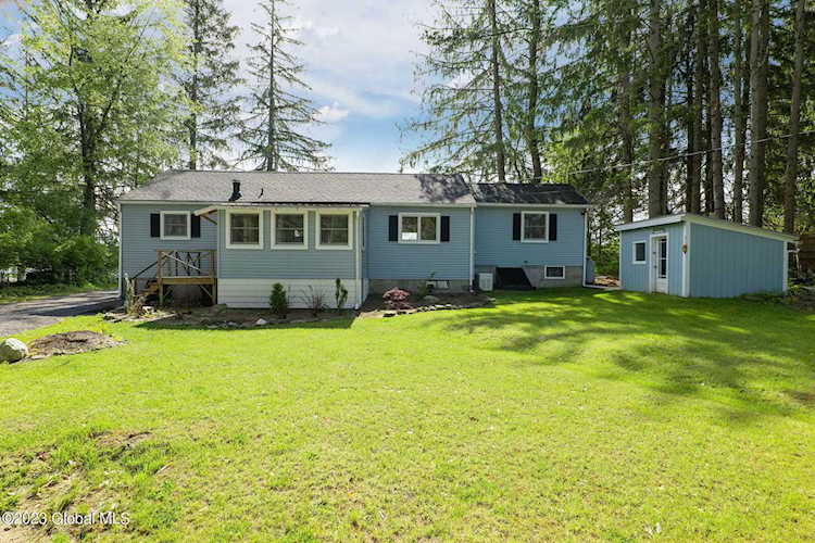 515 W Duane Lake Rd Duanesburg, NY 12056