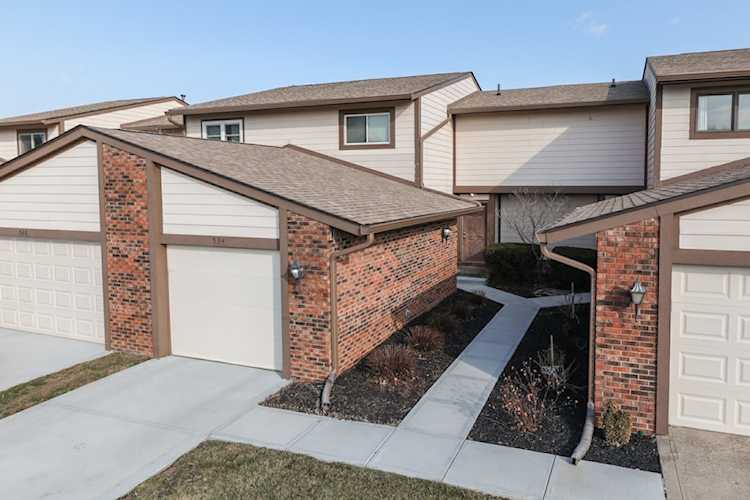 534 Cielo Vista Dr Greenwood, IN 46143 | MLS 21900546 Photo 1
