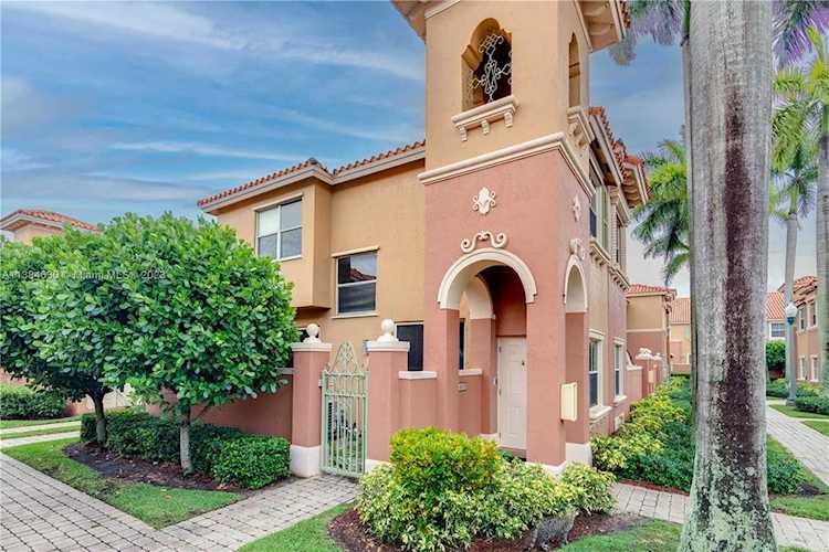 Address Withheld Pembroke Pines, FL 33025